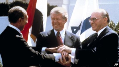 Egypt's President Anwar Sadat (left), US President Jimmy Carter (centre), and Israeli Prime Minister Menachem Begin (right) (Photo from AP)