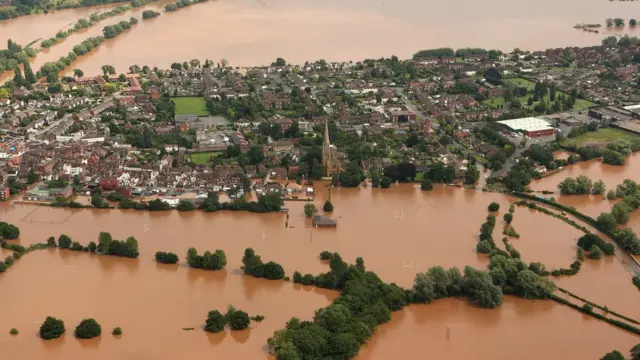                                              Impacts of Flooding, Summer 2007 UK