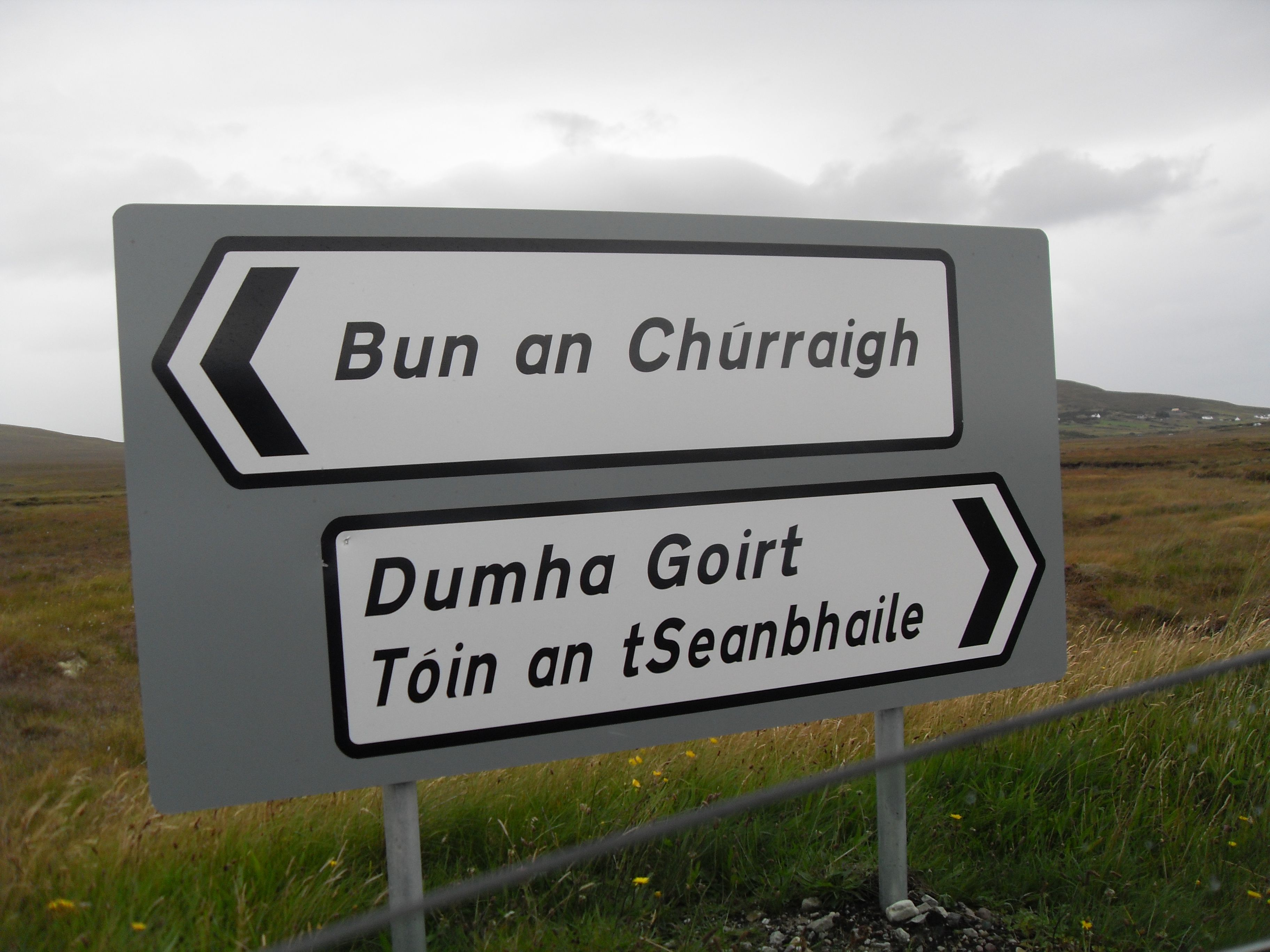 Gaelteacht road signs are printed in Irish only