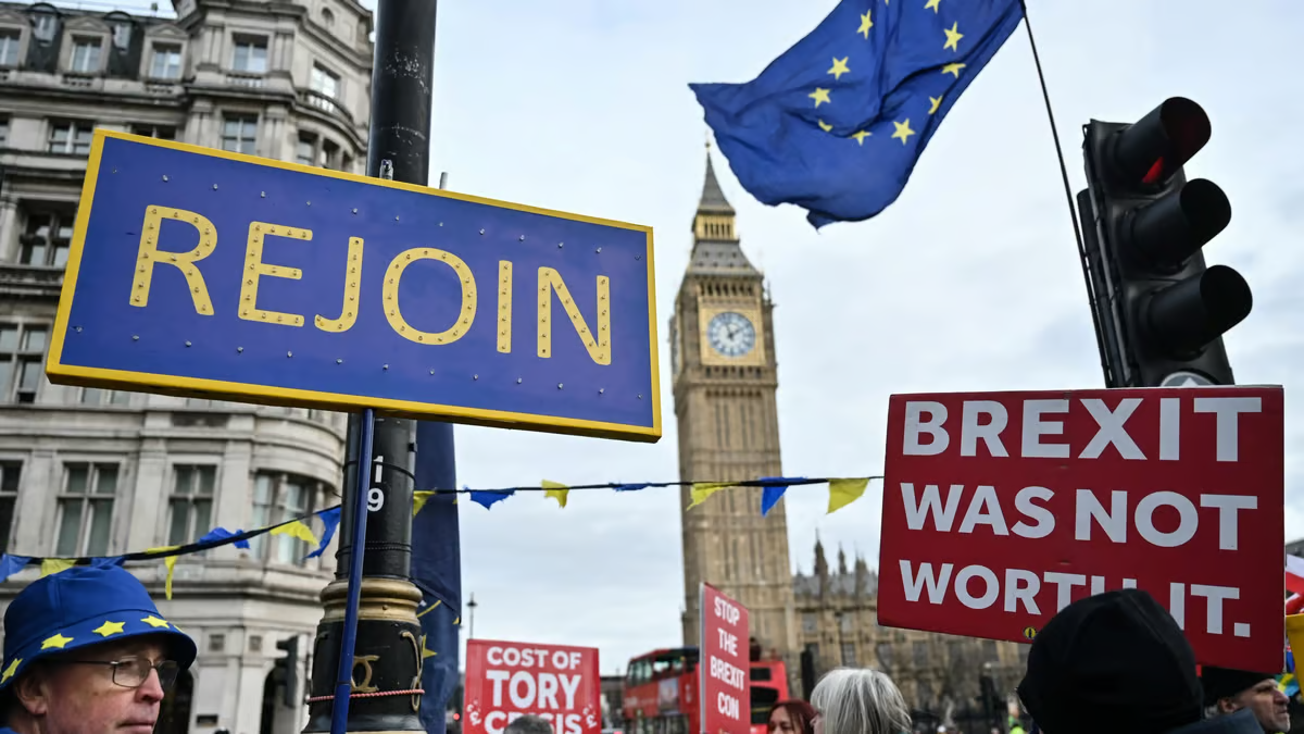 Issues with the political union led the Britiain voting to leave the EU in 2016 