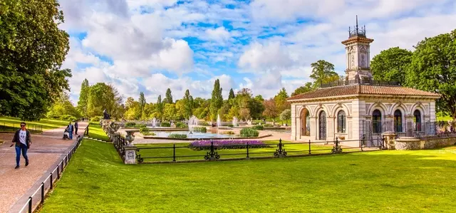                                                                   Kensington Gardens
